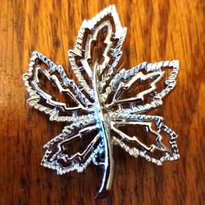 Vintage Silvertoned Open Work Maple Leaf Brooch By Gerry